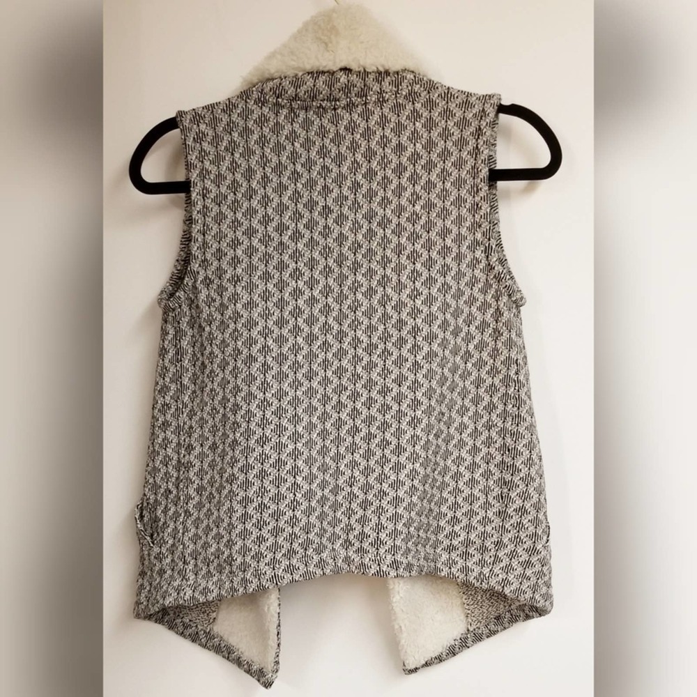 Ann Taylor Loft Sherpa Style Vest Open Cardigan Women's Size XS - Picture 2 of 8